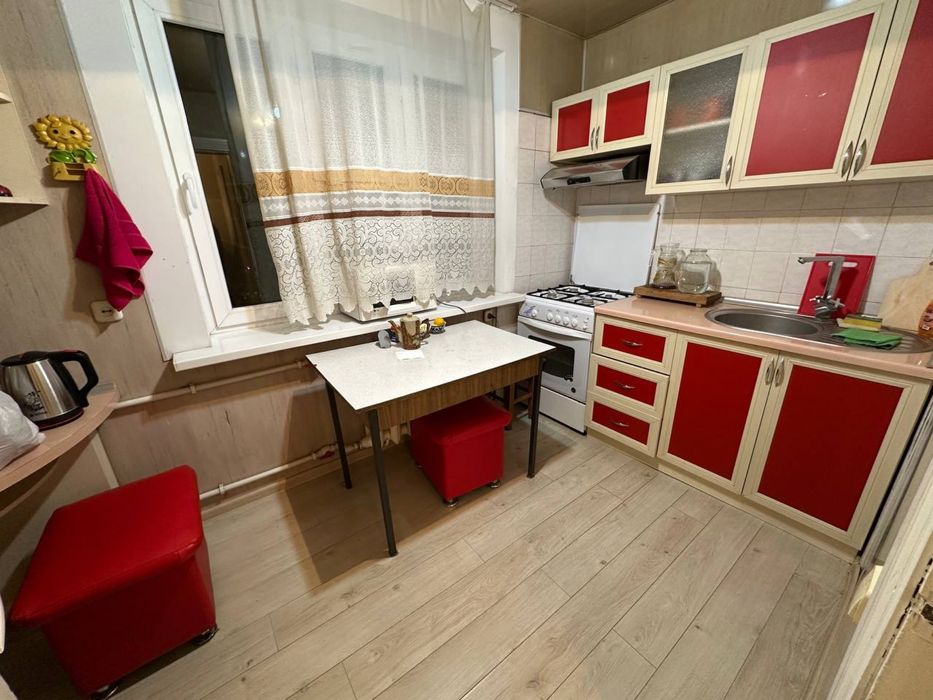 Парк Бобура, 3 ком, мебель и техника