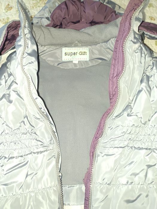 Продам пальто на девочку