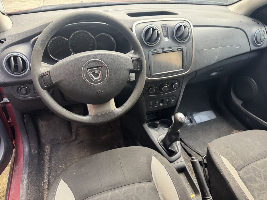 Dacia Sandero Stepway - 1.5dci - 90cp - 2013 - usor avariat