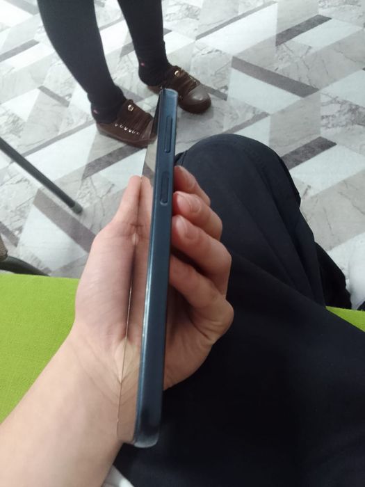 Продам или обменна айфон