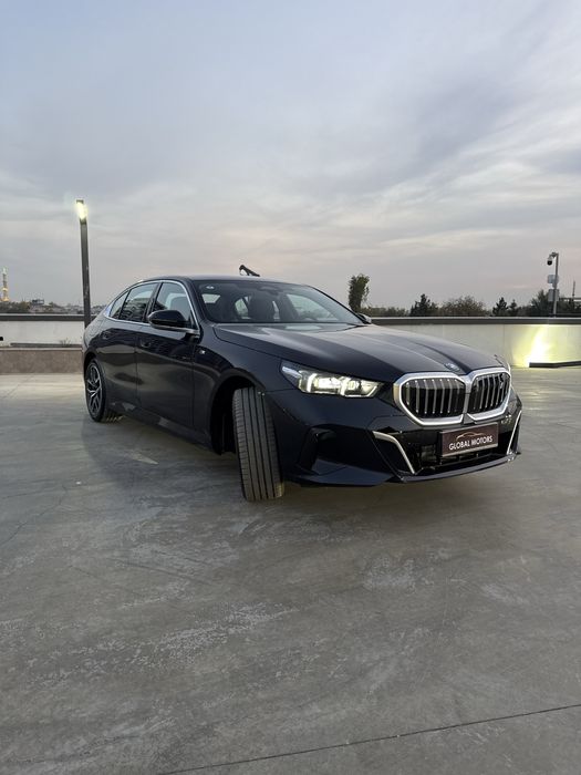 BMW i5 40L m sport