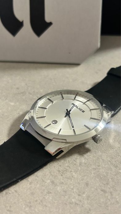 Ceas Police original, elegant, cadran alb – stare foarte bună