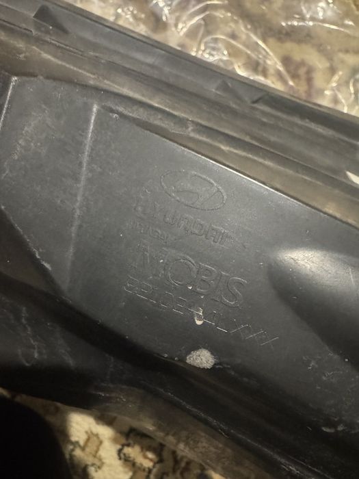 Продам передние фары на хёндай