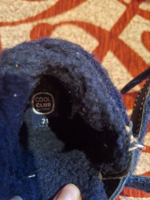 Vind papuci de baiat noi