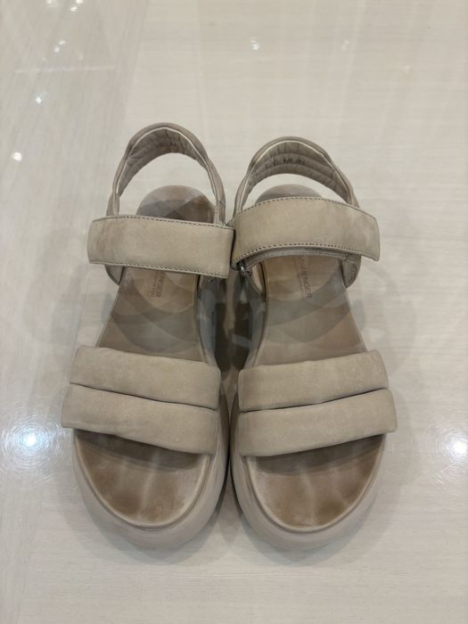 Продам босоножки Kennel Shmenger