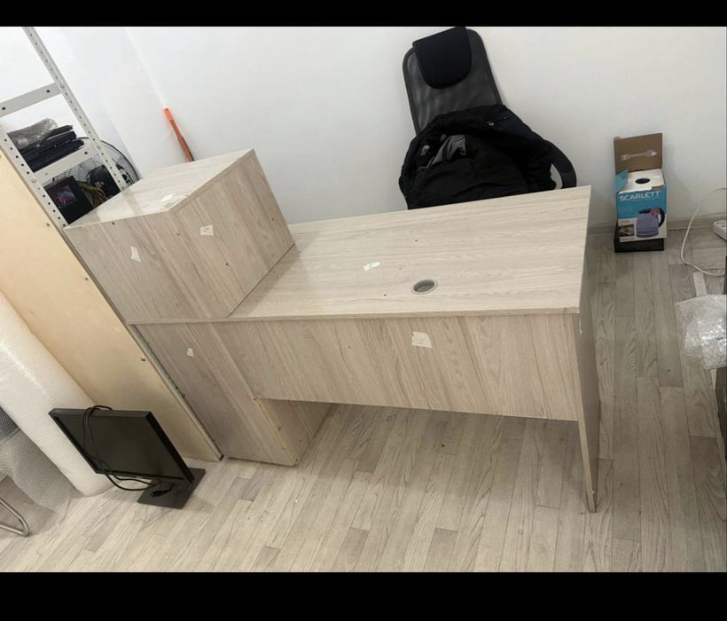 Столы офисные , 3 штуки раборанные