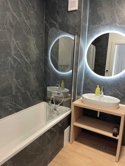 PROPRIETAR, inchiriez ap 2 cam si parcare, bloc nou, super central, Cartierul Vienez