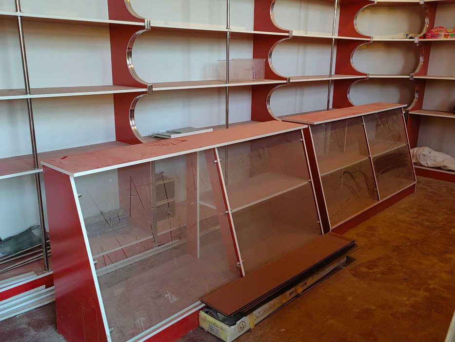 Magazin uchun mebellar