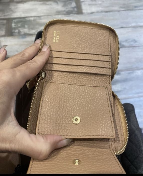 Дам. Портмоне Furla 68€