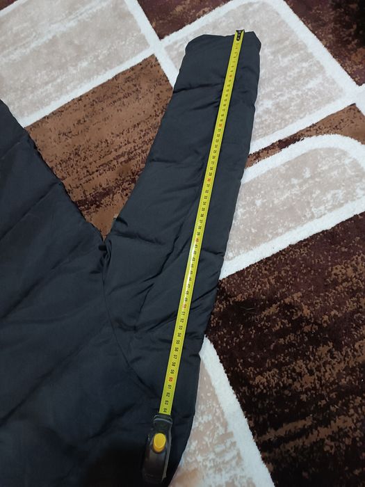 Пуховик зимний, черного цвета