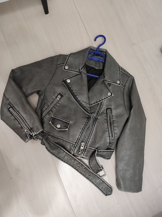 Продам косуху одевала пару раз