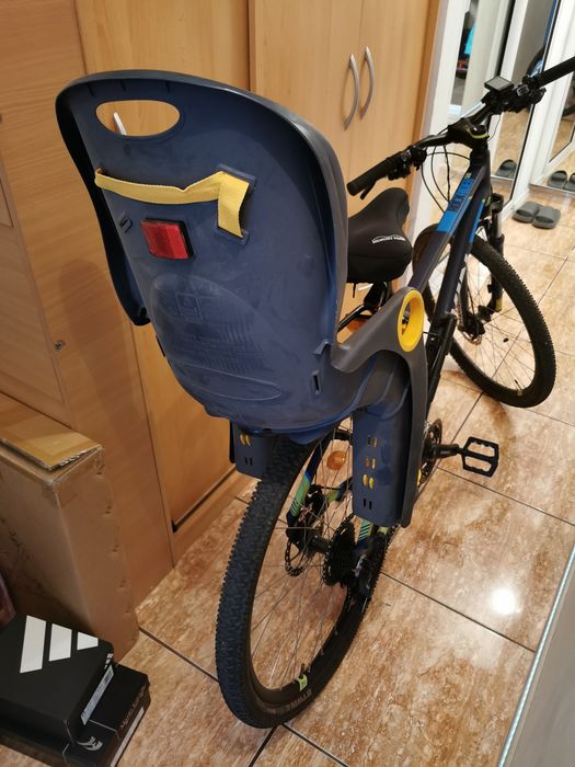 Scaun copii bicicleta cu centura siguranta,montare spate portbagaj, prindere cadru 28 - 40 mm, capacitate 22 kg, suport picioare reglabil