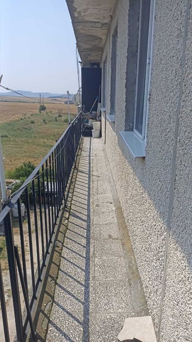Трисиаен апартамент в село Чернево