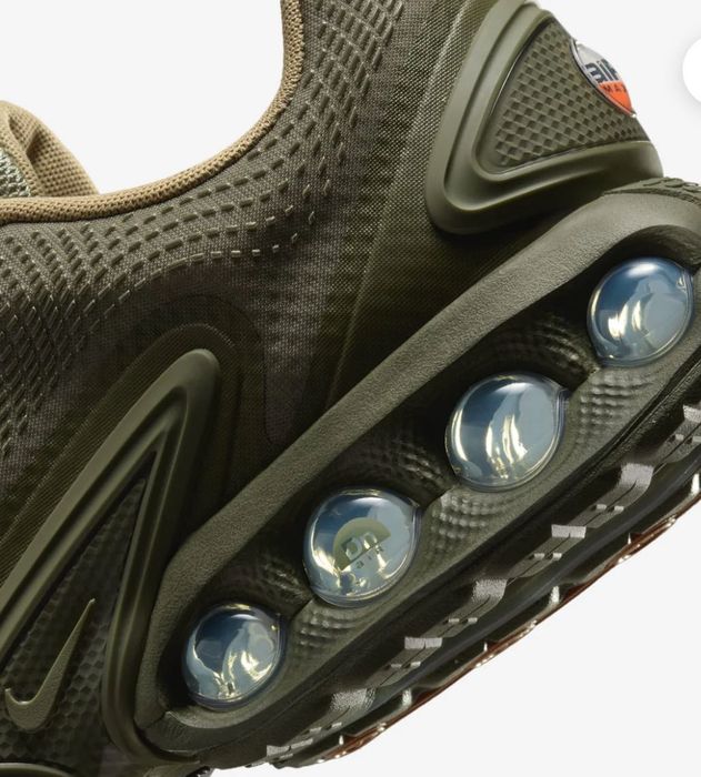 NIKE AIR MAX DN размер 39