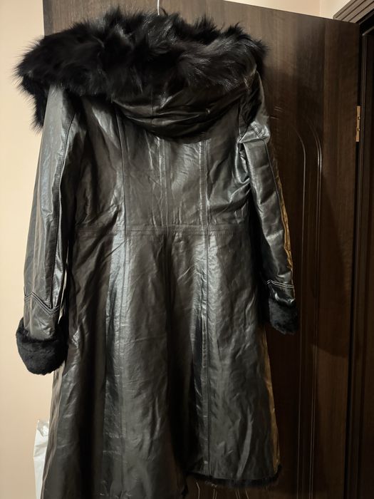 Продам кожанное пальто