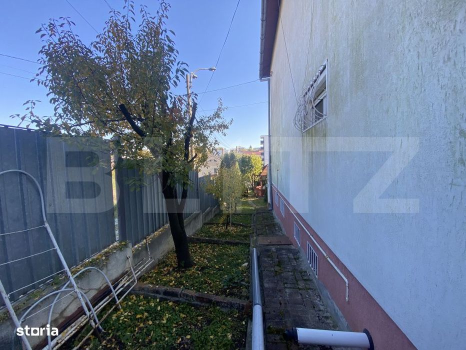 Casa spatioasa 350 mp utili, curte amenajata si garaj