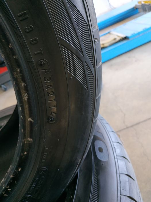 Гуми 235/50/17 TOYO