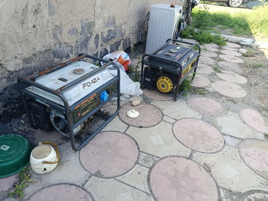 Продам бензиновый генератор