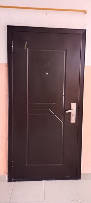 Продаётся входные двери и межкомнатные двери
