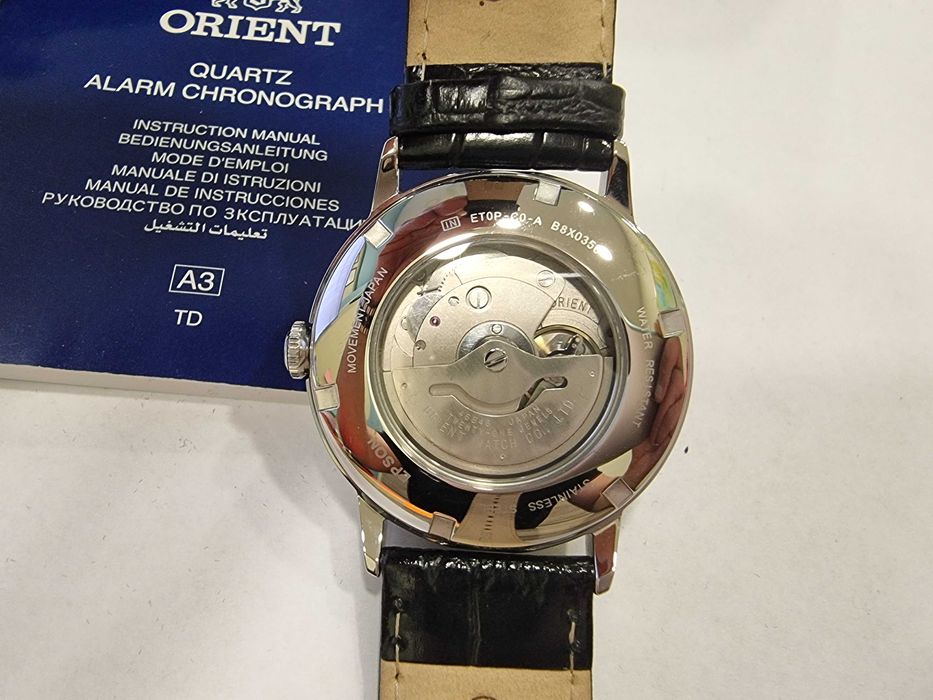 Механичен часовник Orient Sun and Moon