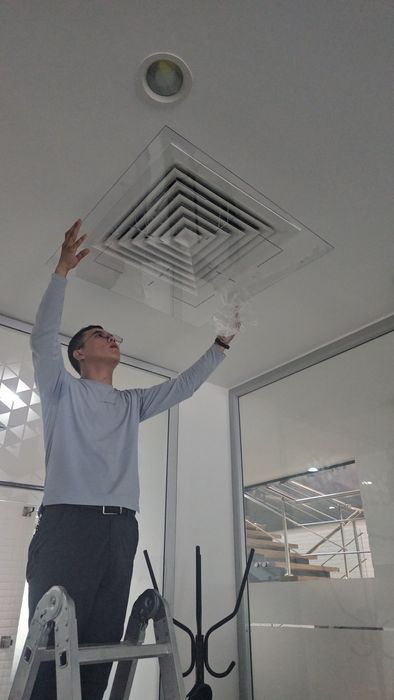 экран для потолочного кондиционера