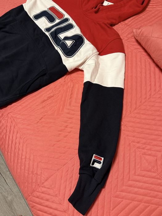 2бр.Горнища Levis u Fila