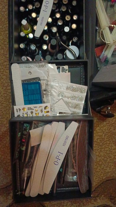 Продам маникюрный набор