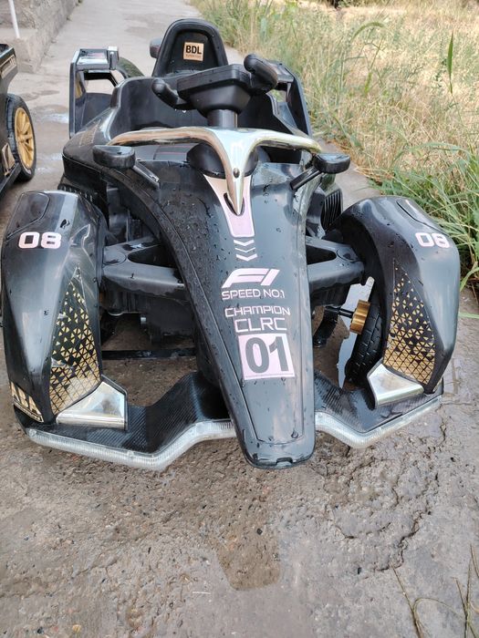 Detskiy elektromobil