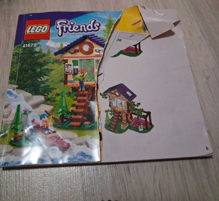 Lego friends : Casa din padure 41679