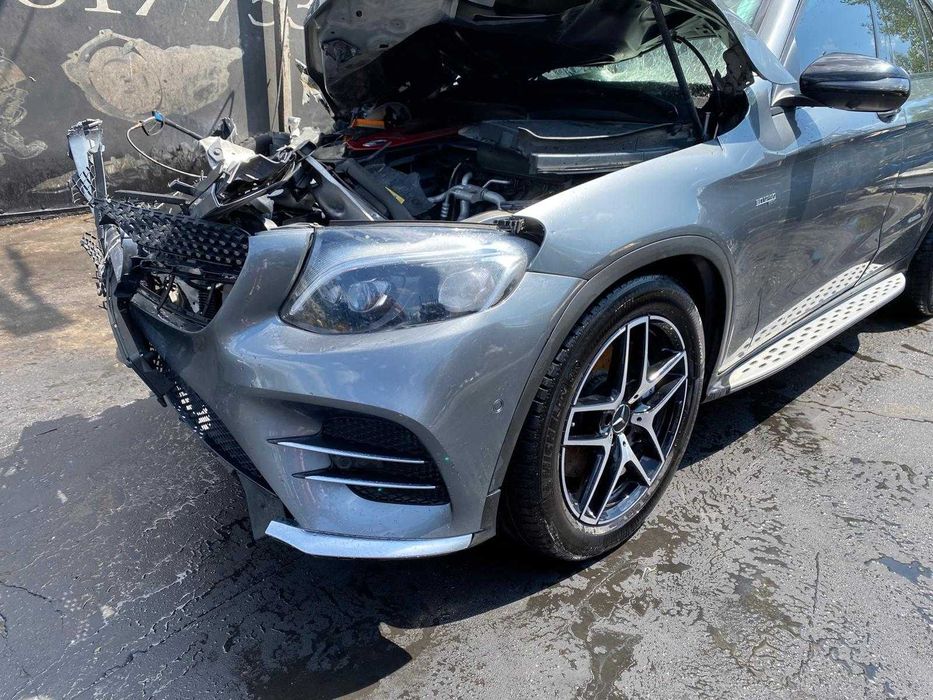 Dezmembrez mercedes glc 43 AMG cod 276.823 /far ils/bara amg/volan