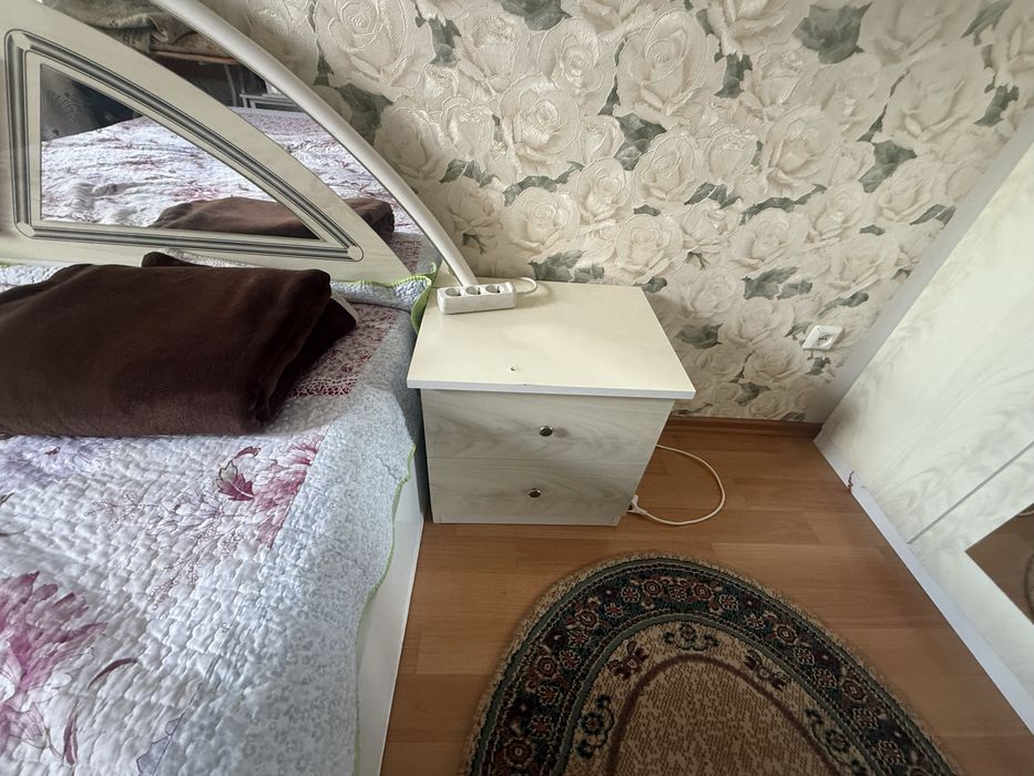 Спальный гарнитур