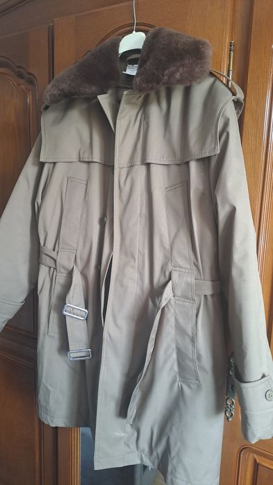 Haina ofiter oras si cascheta militara