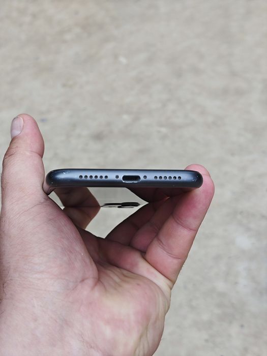 Iphone 11 256 gb. Bez imei