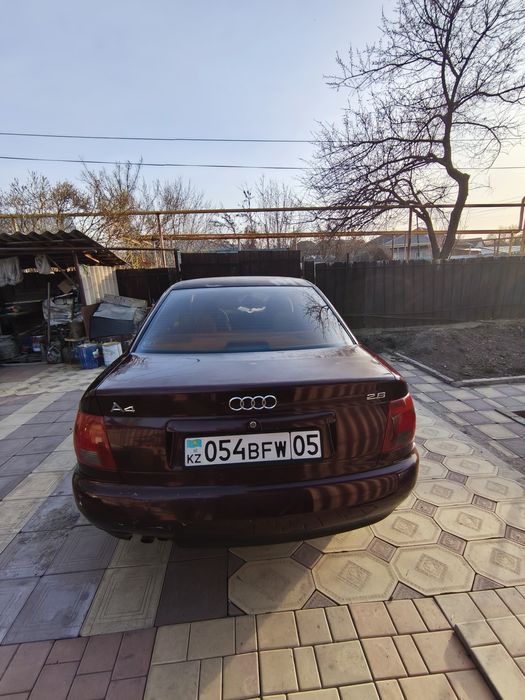 Ауди А4 б5 на хаду