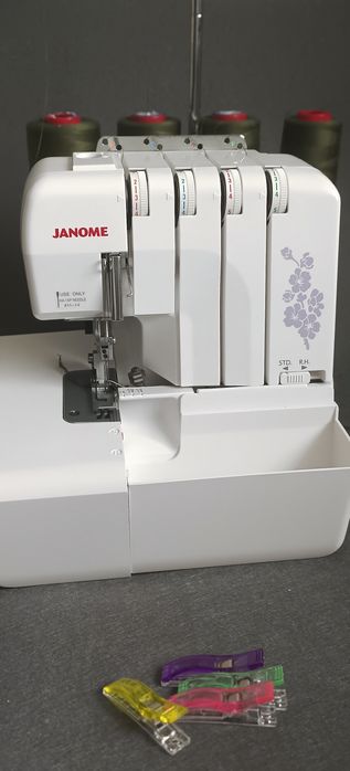 Оверлок Janome Samurai 1000