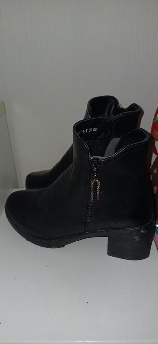 Женская обувь ботильоны 37