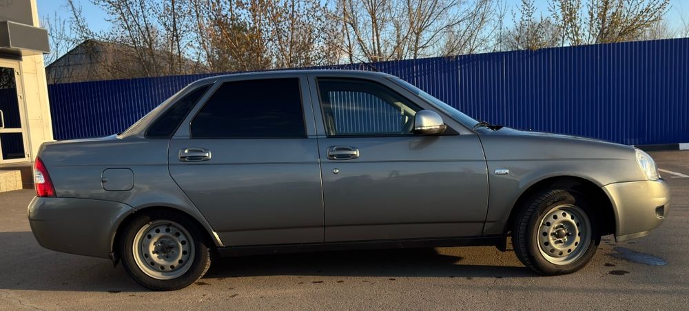 Продается  Приора