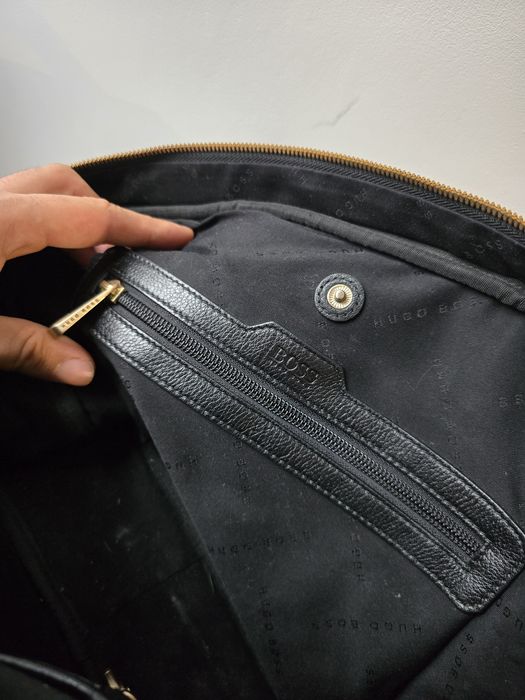 Geanta Hugo Boss din piele naturala