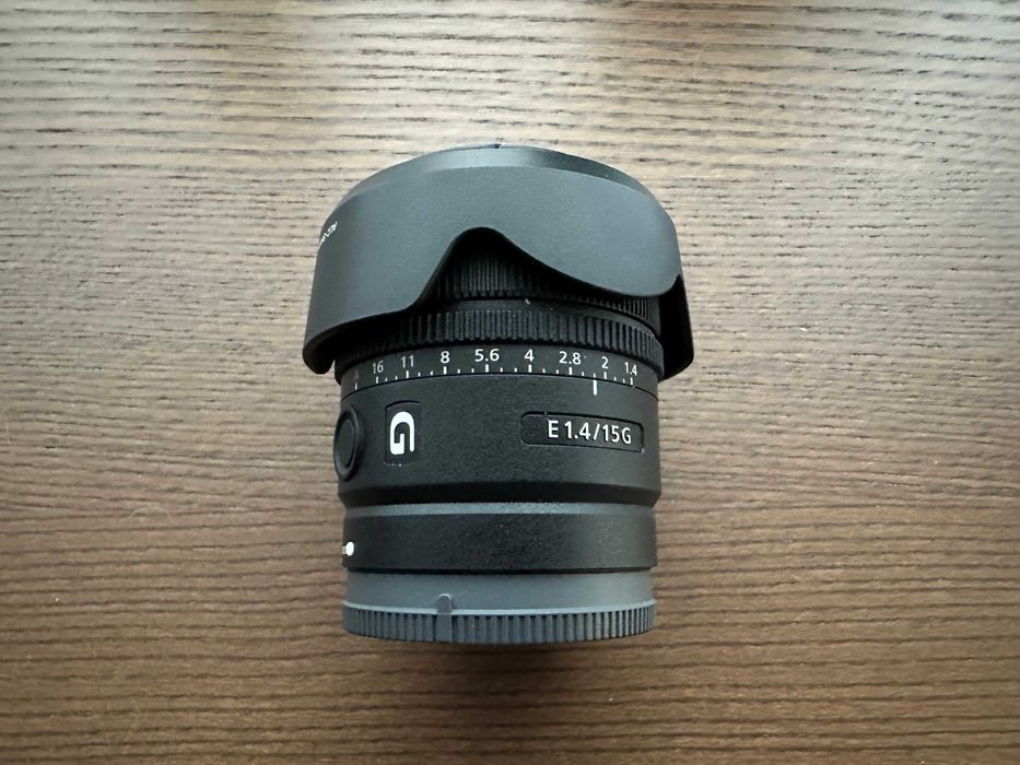 Sony Alpha 6700 utilizare minima + 2 lentile + peak design clip