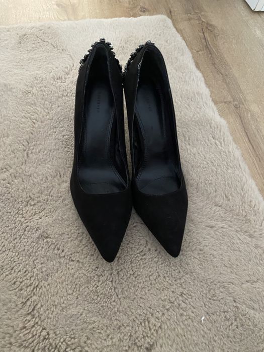 Vand Pantofi Bijuterie Reserved