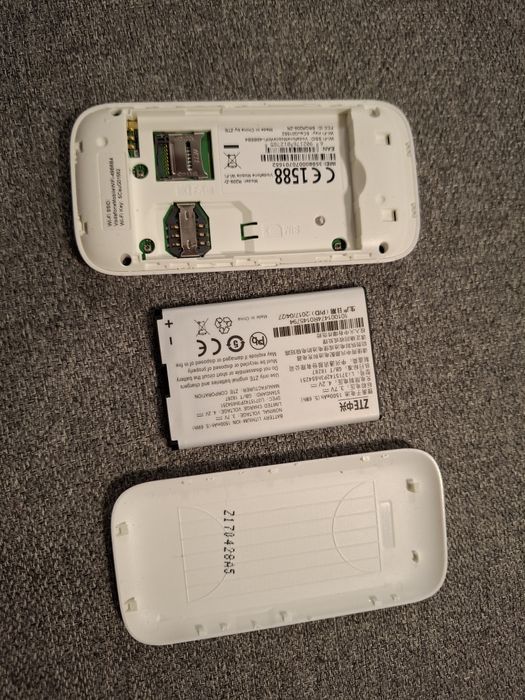 Router Vodafone Mobile Wi-Fi R209Zr 3G+ ,funcțional, stare foarte buna