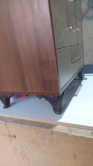 Камодлар ламинатдан