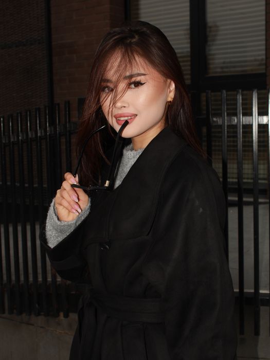 Canon EOS 1200D продаётся