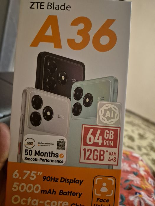 Продам новыи телефон только распечатали и все