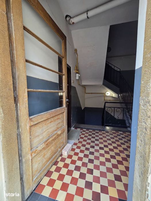 Apartament deosebit cu 3 camere în Centrul Vechi al Brașovului