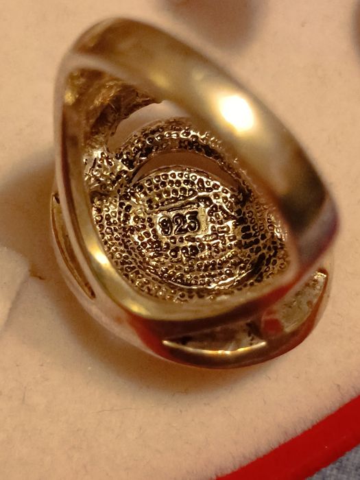 Продается комплект серебро  из России