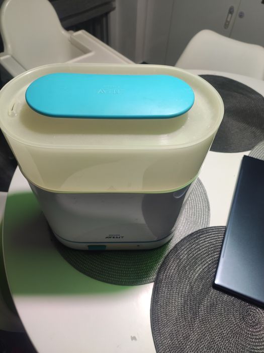 Sterilizator de biberoane Philips Avent