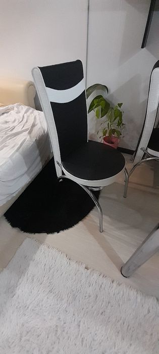 Продам люстры красивые2 шт