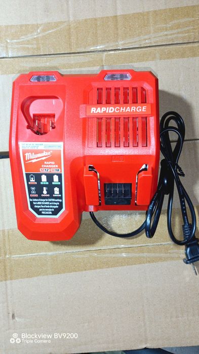 Продам аккумуляторный инструмент Milwaukee