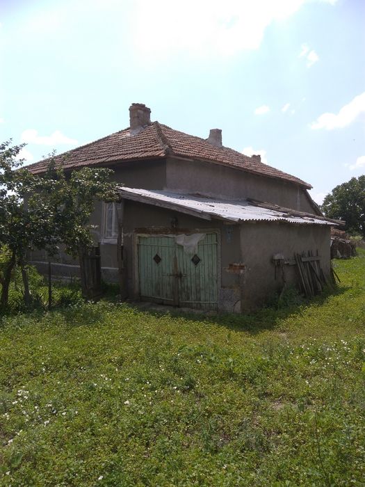 Продава се Къща в с. Косара, Област Силистра - 200 кв.м за 46 €/кв.м - Снимка #4